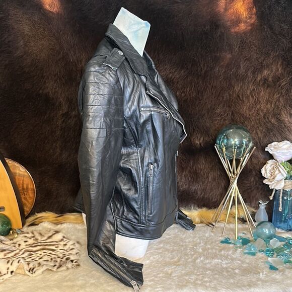 DKNY FAUX LEATHER JACKET M (6029) - Picture 3 of 6